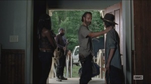 Crossed- Rick says his goodbyes to Carl as he, Tyreese, Daryl, Sasha and Noah leave the church