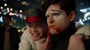 the-gentle-art-of-making-enemies-jerome-puts-a-smile-on-bruces-face- Fox, Gotham